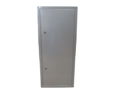 A steel gun safe four four weapons, ammunition box, shelves, etc, with Chubb locks and keys, 138cm high x 60cm x 30cm