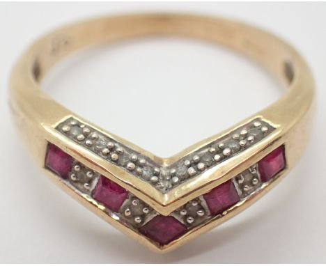 9ct gold ring set with rubies and diamonds size O 2.7g