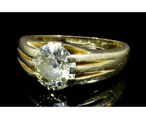 A gentleman's 18ct gold mounted diamond solitaire ring, the old cut stone approximately 1.8ct (gross weight 7.7 grammes - rin