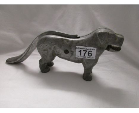 Metal dog nut-cracker