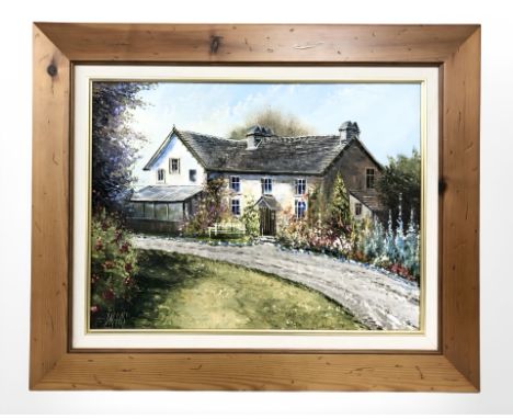 Dallas K Taylor : Study of a cottage with greenhouse, oil on board, 37 cm x 50 cm.