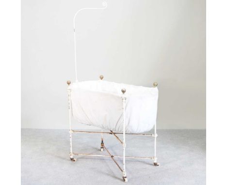 An early 20th century painted metal children's cot102w x 50d x 168h cm