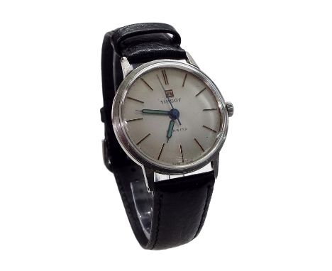 Tissot Seastar stainless steel gentleman's wristwatch, the silvered dial with baton markers, centre seconds and green luminou