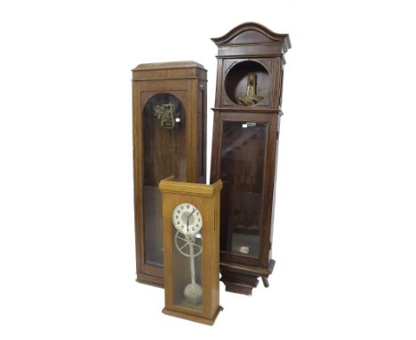 Small electric master clock, the 7.5" silvered twenty-four hour dial signed Einar Cardell, Arlov, no. 1942 above a six spoke 