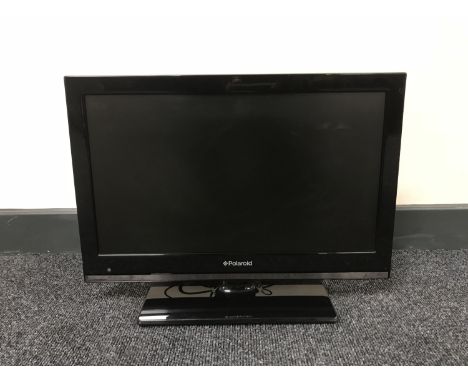 A Polaroid P19 LED dvd 12 tv/dvd combi with lead and remote