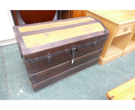 Domed trunk/treasure chest
