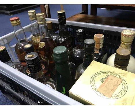 16 BOTTLES OF SCOTCH WHISKY AND IRISH WHISKEYTo include Ballantine's, Powers, Old Smuggler, Linlithgow 600 decanter, Famous G