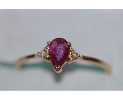 18ct Gold ring ruby &amp; diamonds 