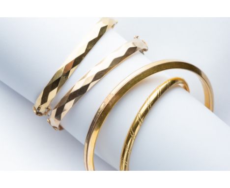 includes four bangle bracelets, two necklaces, total weight 88.6 grams