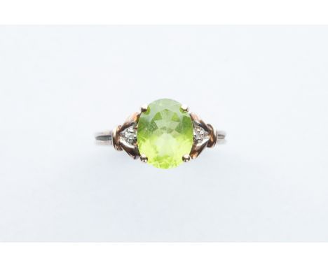 yellow metal shank, ring size K½, total weight 2.7 grams