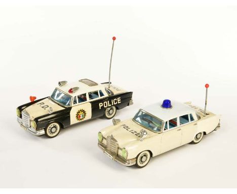   Ichiko, 2x Mercedes Police, Japan, 27 cm, Blech, 1 Dachlampe fehlt, sonst guter Zustand        Ichiko, 2x Mercedes Police, 