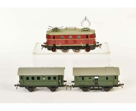   Fleischmann, E-Lok + 2 Wagen, Germany, Spur 0, Blech, Z 1        Fleischmann, Electrical Loco + 2 Wagons, Germany, gauge 0,
