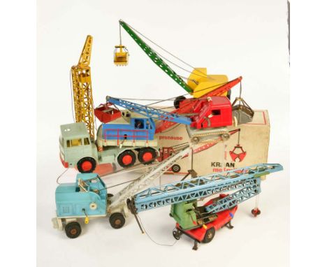   Gama u.a., Konvolut Kräne + Kranwagen, W.-Germany, 26-45 cm, GemBw, bespielt, bitte besichtigen        Gama a.o., Bundle Cr