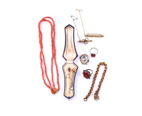 
	
		Y&nbsp;A COLLECTION OF ANTIQUE JEWELLERY
		To include an early 20th century amethyst and Mississippi pearl stickpin, cir