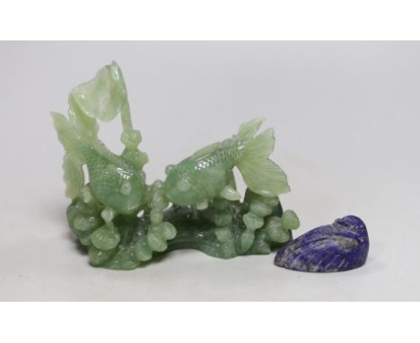 A Chinese bowenite jade goldfish group, 17cm wide, and a lapis lazuli figure of a duck