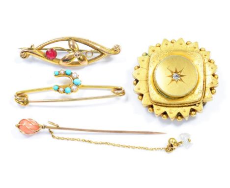 A GOLD PIN APPLIED WITH A HORSESHOE OF SPLIT PEARS AND TURQUOISES A GOLD STICKPIN WITH CORAL BEAD EN CAGE A GOLD BROOCH AND A