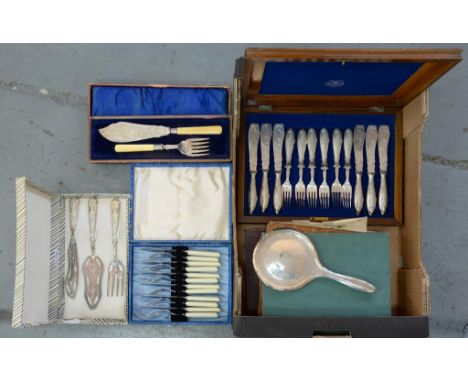 MISCELLANEOUS PLATED WARE, A SILVER HAND MIRROR, ETC