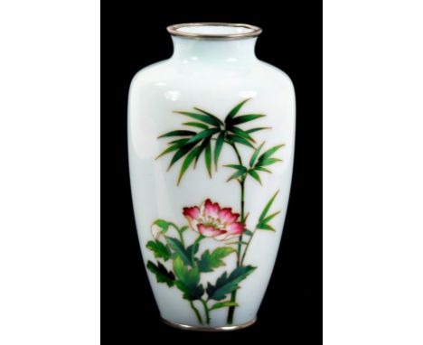 A JAPANESE CLOISONNÉ ENAMEL VASE DECORATED WITH PEONY AND BAMBOO ON A LIGHT BLUE GROUND, SILVERED METAL RIMS, 18CM H