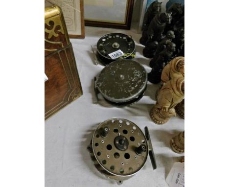 3 vintage fishing reels