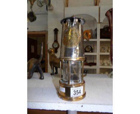A miner's lamp