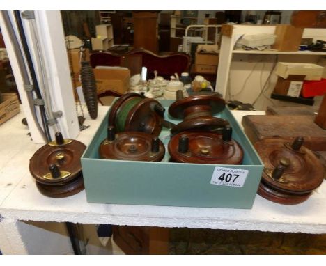6 vintage wooden fishing reels