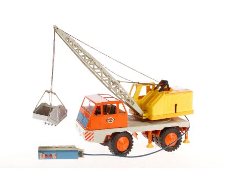 Gama Kran-LKW, Kunststoff, mit Fernsteuerung, Alterungsspuren, L 36, Z 3