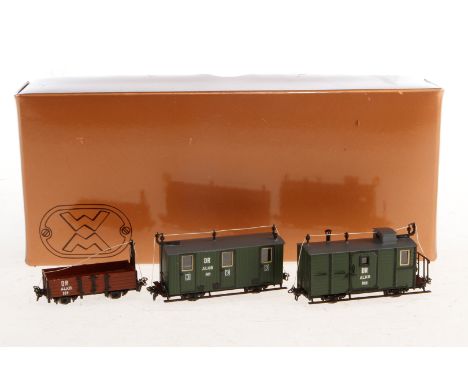 3 Bachmann/Westmodel Wagen, Spur H0f, Alterungsspuren, im Karton, Z 1-2