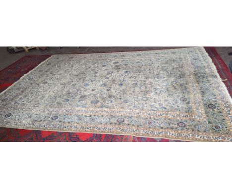 Hand knotted modern Persian rug, 4.2m x 3.1mPlease note this lot is not subject to VAT. The hammer price will still be subjec