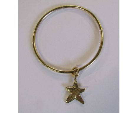Daniella Draper 9ct Gold bangle with star pendant - total weight 21.8g