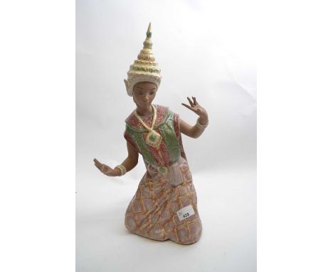 Large LLadro model of a kneeling Thai girl