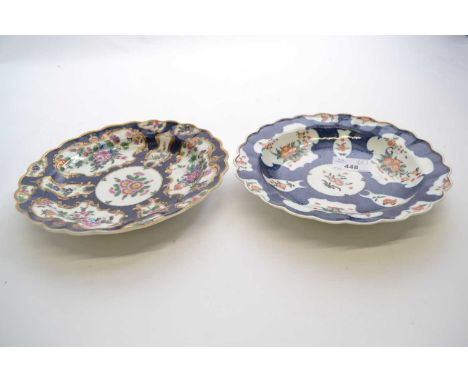 Two 18th Century Worcester plates, the blue ground decorated with floral sprays, other plate with Kakiemon design, 19cm diame