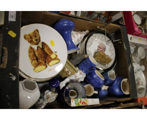 A TRAY OF ASSORTED CERAMICS TO INCLUDE COLLECTORS PLATES, CARLTONWARE ETC. 