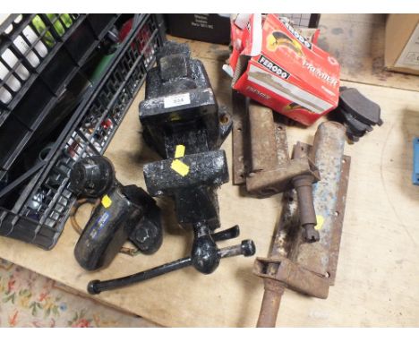NISSAN BRAKE SHOES / PADS, TOWING ITEM, SUSPENSION UNITS PLUS A LARGE VICE