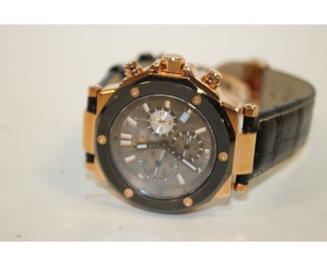 A MENS GUESS COLLECTION CHRONOGRAPH QUARTZ WRIST WATCH X72009G5S