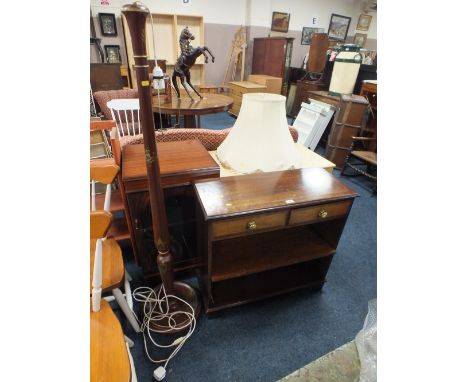 A MODERN CHEST, HI-FI CABINET, BOOKCASE AND STANDARD LAMP (4)