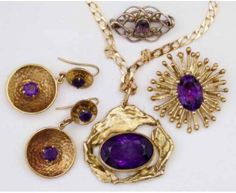 9ct gold and amethyst pendant, the large oval stone in a naturalistic setting marked PW, on 375 flat curb necklace; 9ct gold 