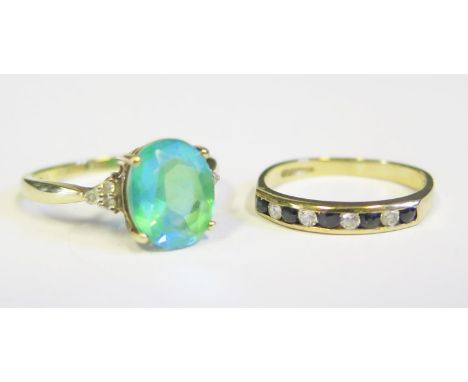 Two 9ct Gold Dress Rings, sizes O.5 and M, 3.7g 