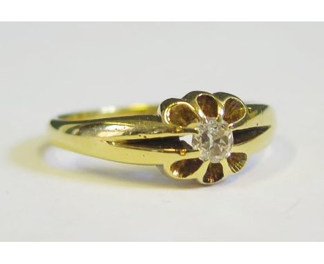 An 18ct yellow Gold Diamond Solitaire Ring (EDW .27ct), size R.5, 5.7g 