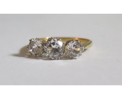 An 18ct Gold Three Stone Ring, size R, , 3.6g 