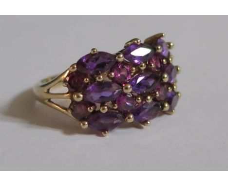 A 9ct Gold and Amethyst Ring, sizeO.5, 4.5g 