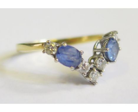 An 18ct Gold, Sapphire and Diamond Ring, size M, 2.5g 