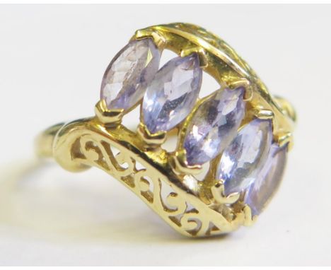 A 9ct Gold and Amethyst Ring, size P, 3.4g 