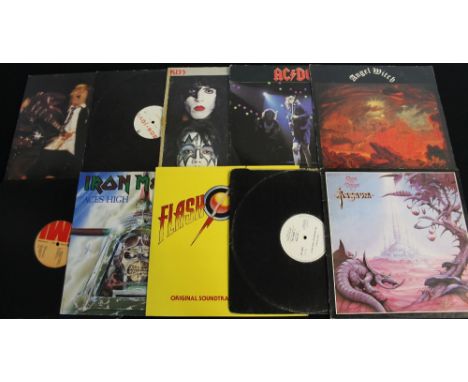 METAL/ROCK - A head bangin' collection of 60 x LPs/12". Artists/titles include AC/DC inc. If You Want Blood (K 50532), Kiss i