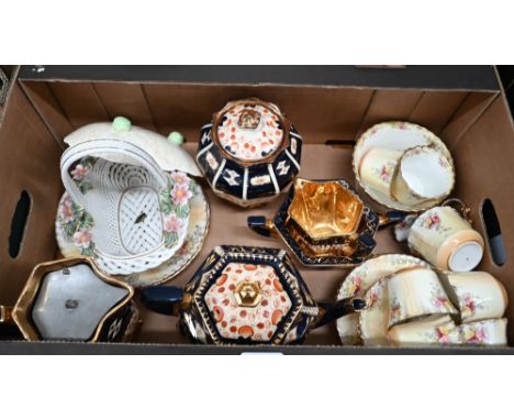 Five-piece gaudy ware tea service to/w a floral printed tea set and other ceramics (box) 