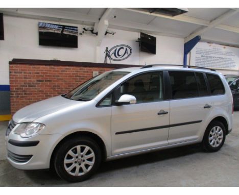 Make &amp; Model: VW Touran S TDIDate of Reg: FP08 UVJColour: Silvercc: 1896MoT: 03-06-2021Fuel Type: DIESELMileage: 147kTran