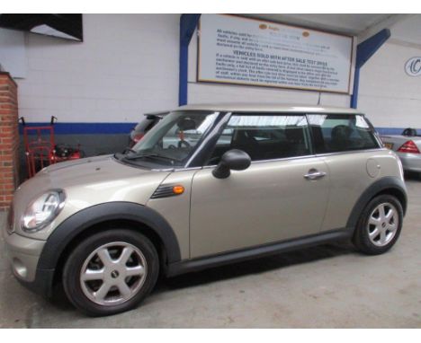 Make &amp; Model: Mini OneDate of Reg: EJ09 RVFColour: Silvercc: 1397MoT: 11-03-2022Fuel Type: PETROLMileage: 101kTransmissio