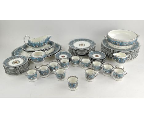 AMENDED DESCRIPTION - Extensive Wedgwood 'Florentine pattern' dinner service in turquoise, for twelve places - includes Coffe