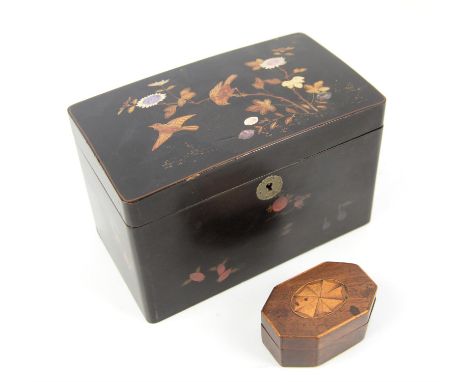 Japanese lacquered two section tea caddy, with bird and mother-of-pearl floral decoration, h12.5 x w20 x d11cm, and a small o