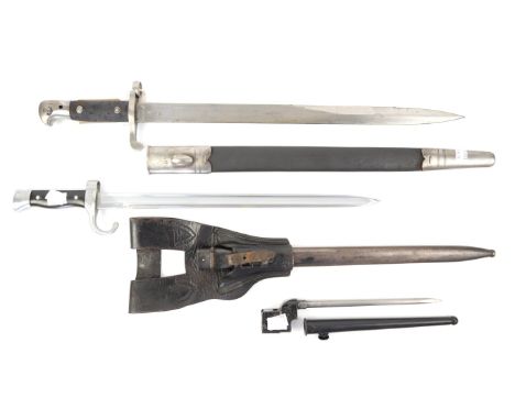 British Bayonet Pattern 1887 Mark III, which was designed to fit the Martini Henry Rifle 46.5cm unfullered  blade, spike bayo