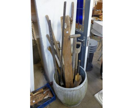 A galvanised dolly tub, sash clamps and assorted garden tools